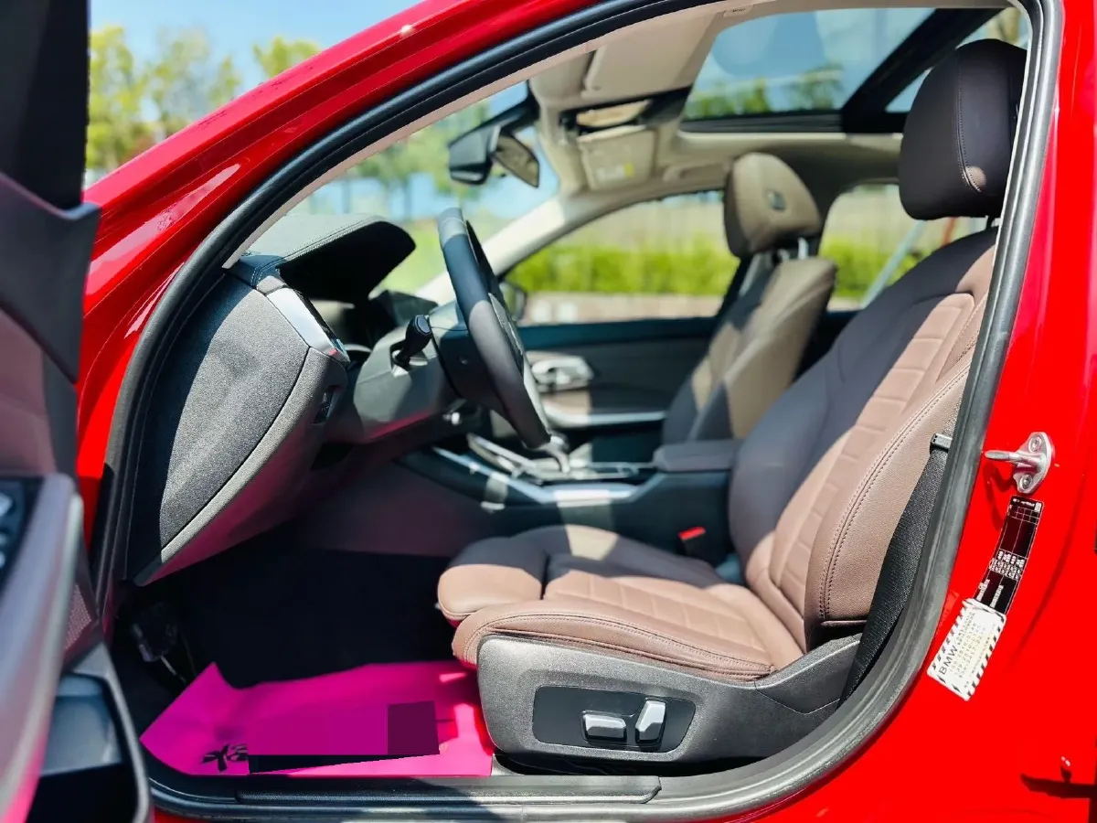 2021 BMW 3 Series 2.0T 156HP L4 8AT,autocango,china used car exporter,china ev exporter,chinese used car exporter,chinese used ev exporter