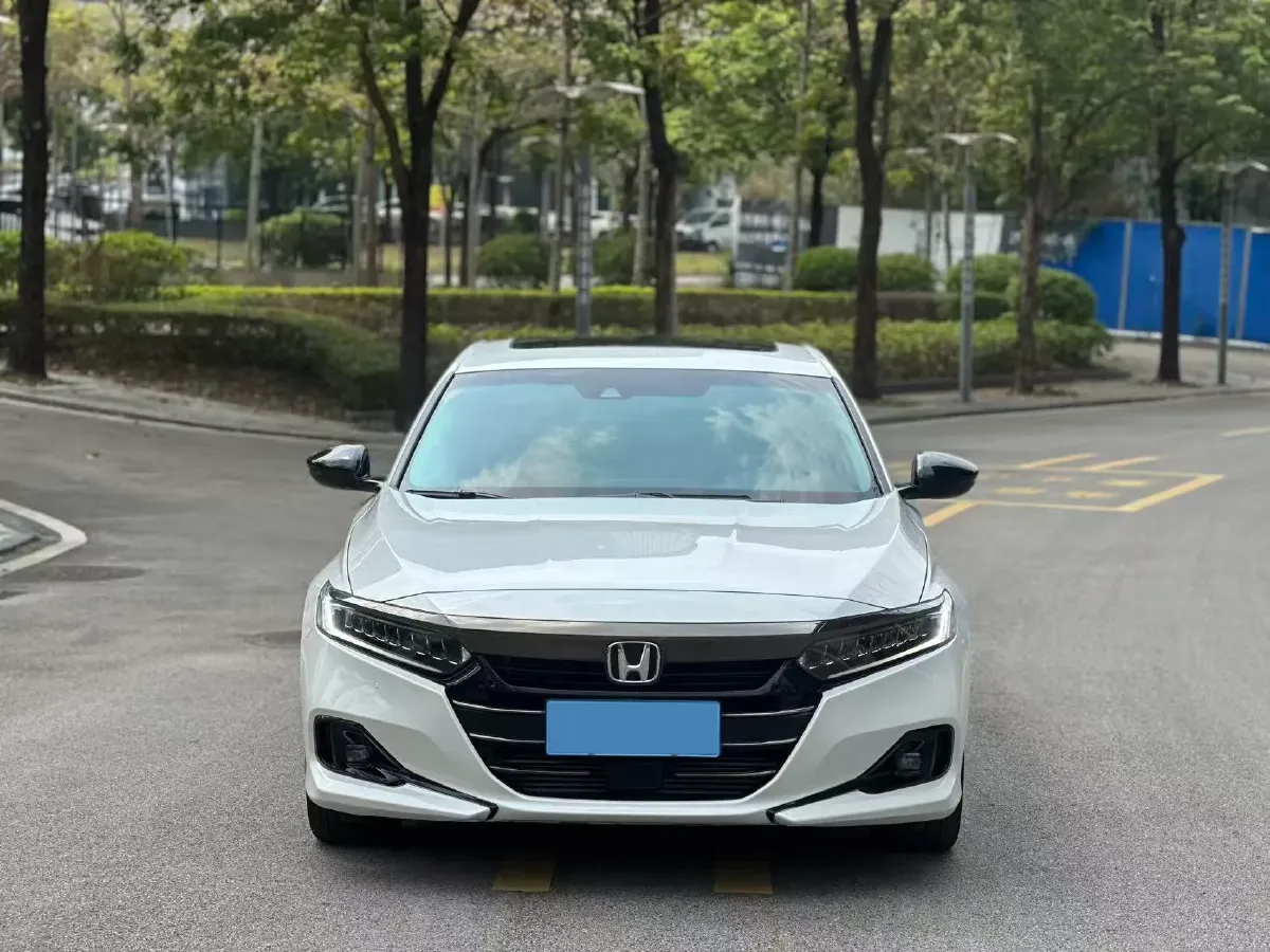 2022 Honda Accord 1.5T 194HP L4 CVT,autocango,china used car exporter,china ev exporter,chinese used car exporter,chinese used ev exporter