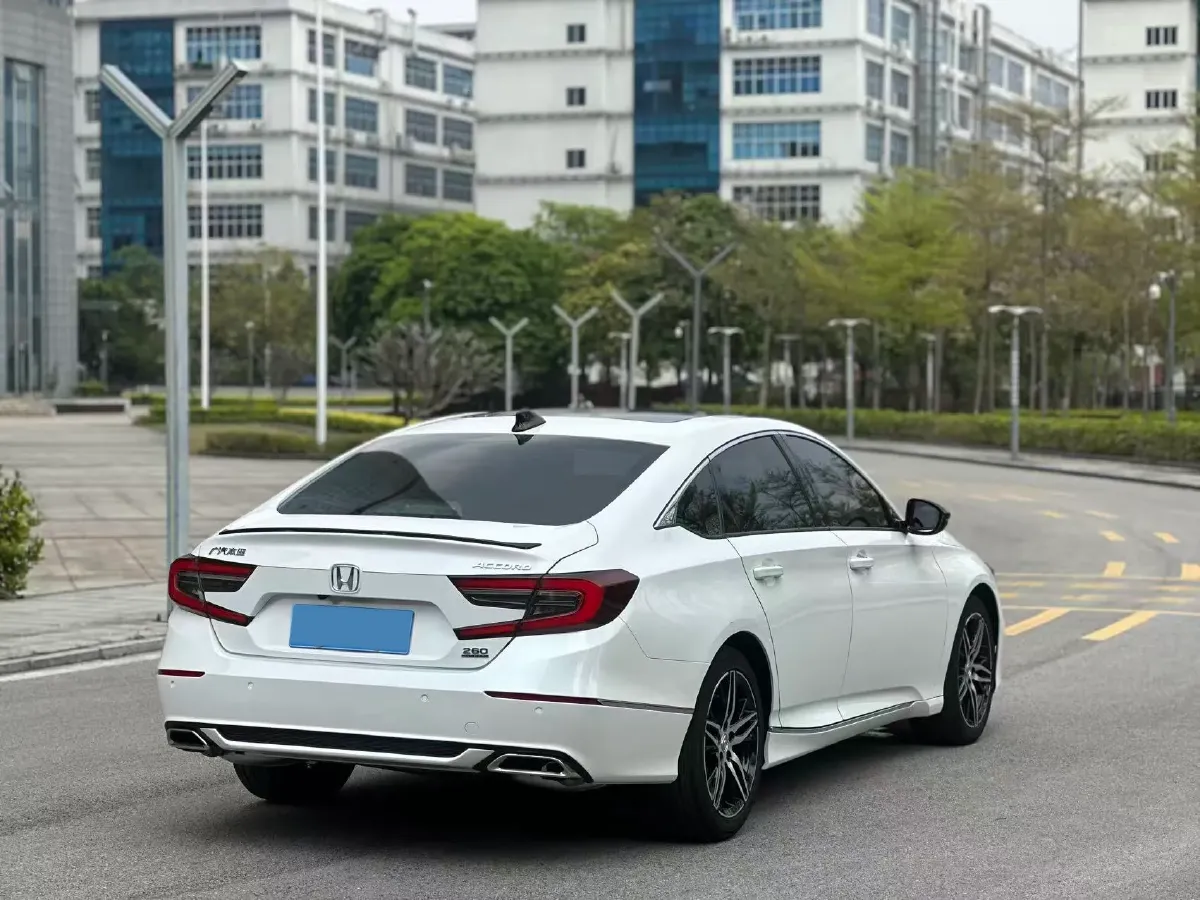 2022 Honda Accord 1.5T 194HP L4 CVT,autocango,china used car exporter,china ev exporter,chinese used car exporter,chinese used ev exporter