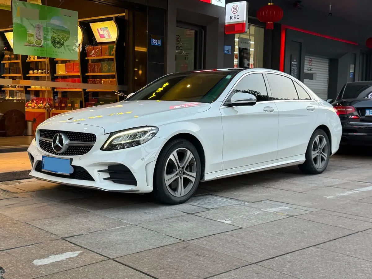 2021 Mercedes-Benz C Class 1.5T 184HP L4 9AT,autocango,china used car exporter,china ev exporter,chinese used car exporter,chinese used ev exporter