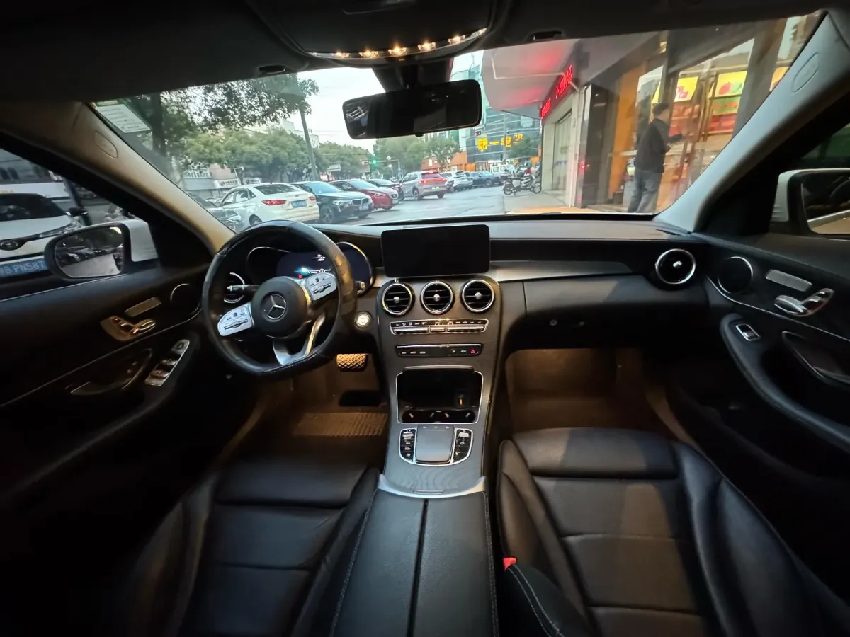 2021 Mercedes-Benz C Class 1.5T 184HP L4 9AT,autocango,china used car exporter,china ev exporter,chinese used car exporter,chinese used ev exporter