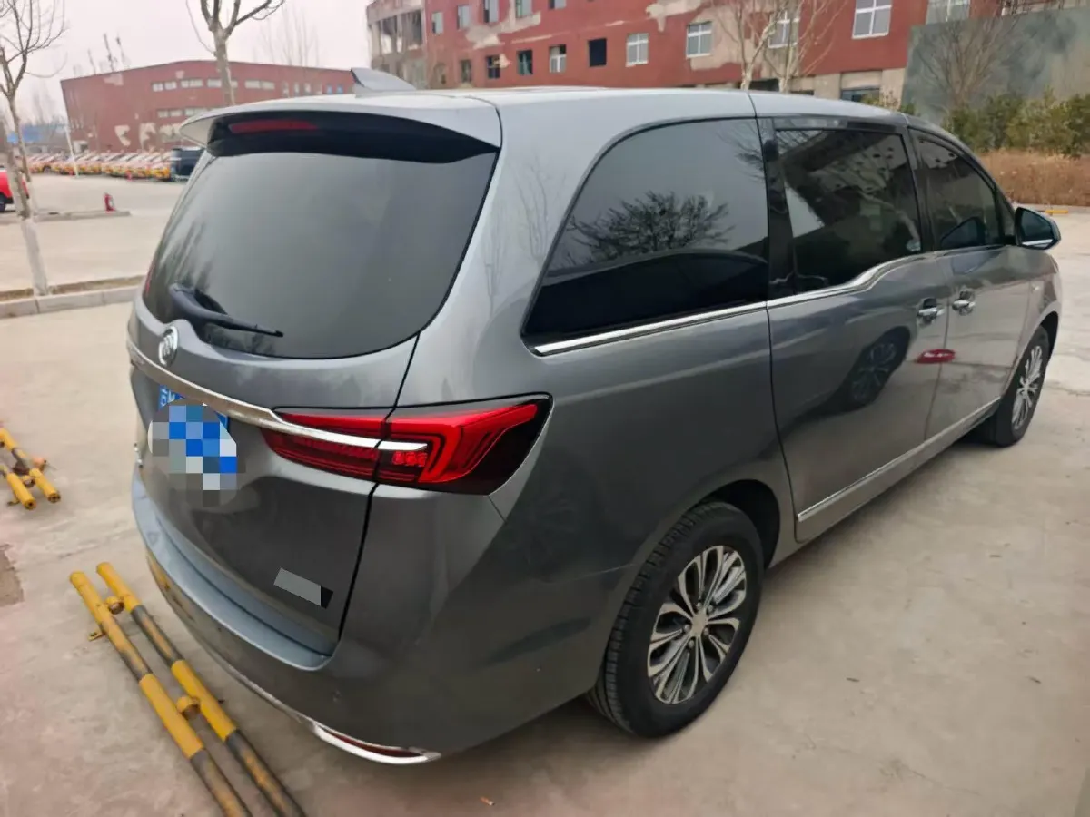 2022 Buick GL8 2.0T 237HP L4 9AT,autocango,china used car exporter,china ev exporter,chinese used car exporter,chinese used ev exporter