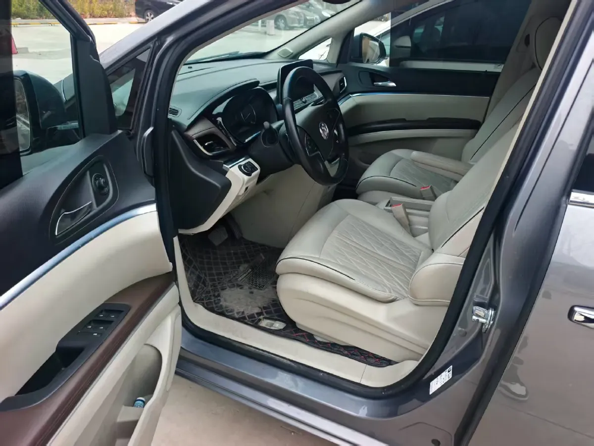 2022 Buick GL8 2.0T 237HP L4 9AT,autocango,china used car exporter,china ev exporter,chinese used car exporter,chinese used ev exporter