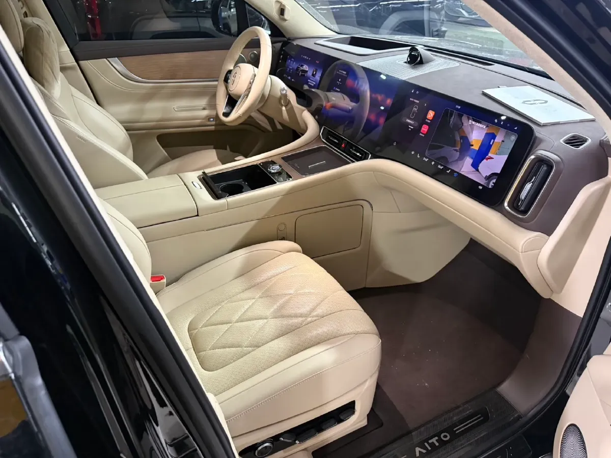 2024 AITO AITO M9 1.5T 152HP L4 REEV 42KWH,autocango,china used car exporter,china ev exporter,chinese used car exporter,chinese used ev exporter