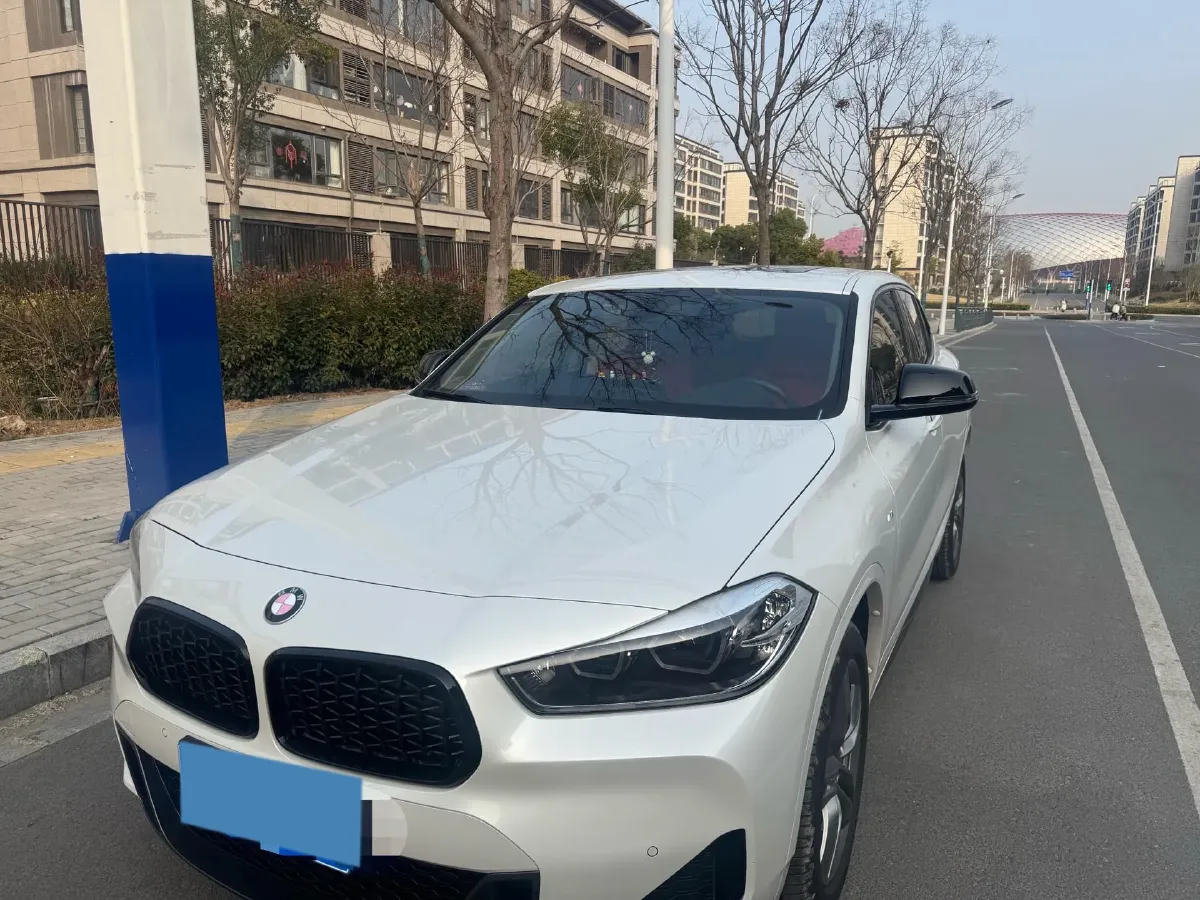 2023 BMW X2 2.0T 178HP L4 7DCT,autocango,china used car exporter,china ev exporter,chinese used car exporter,chinese used ev exporter