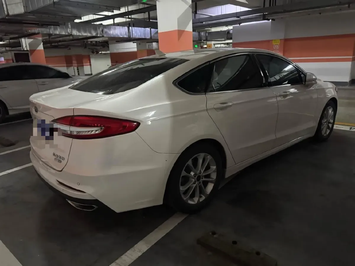 2020 Ford Mondeo 2.0T 207HP L4 6AT,autocango,china used car exporter,china ev exporter,chinese used car exporter,chinese used ev exporter