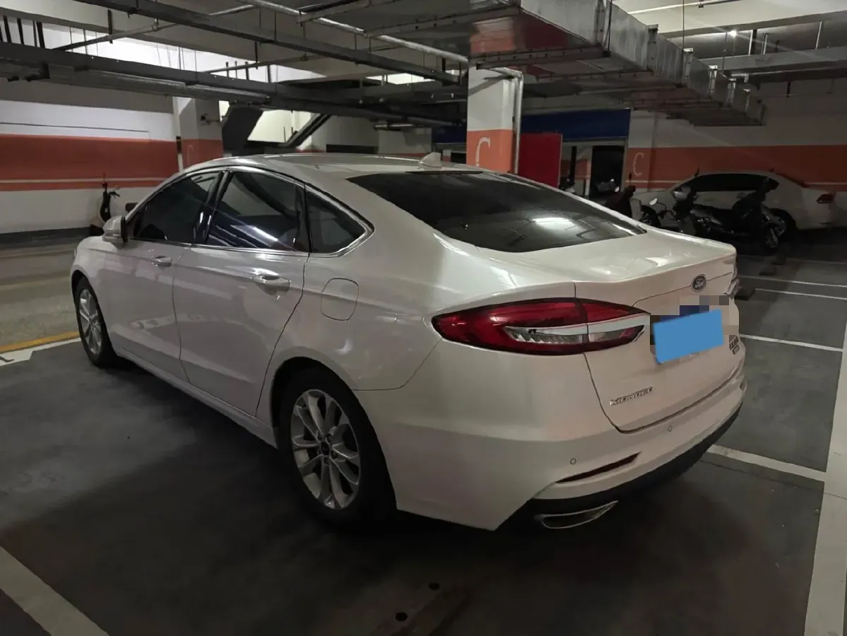 2020 Ford Mondeo 2.0T 207HP L4 6AT,autocango,china used car exporter,china ev exporter,chinese used car exporter,chinese used ev exporter
