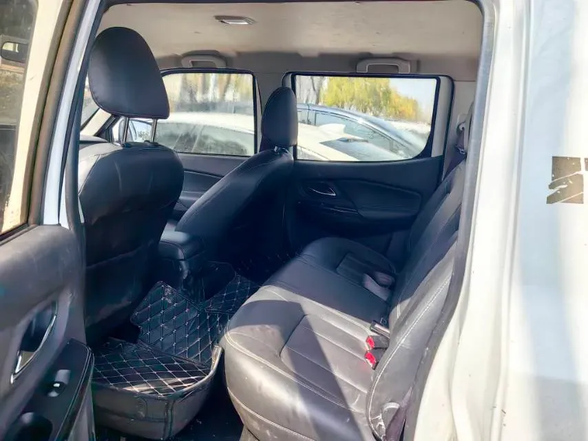 2021 Dongfeng RuiQi 2.4L 158HP L4 5MT,autocango,china used car exporter,china ev exporter,chinese used car exporter,chinese used ev exporter