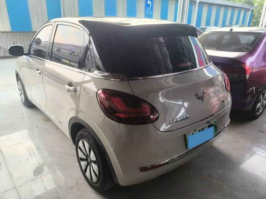 2023 WuLing BinGuo BEV 31.9KWH,autocango,china used car exporter,china ev exporter,chinese used car exporter,chinese used ev exporter