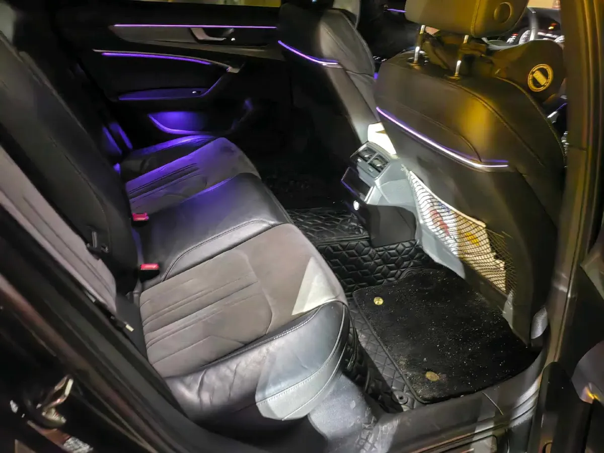 2020 Audi A6L 2.0T 190HP L4 7DCT,autocango,china used car exporter,china ev exporter,chinese used car exporter,chinese used ev exporter