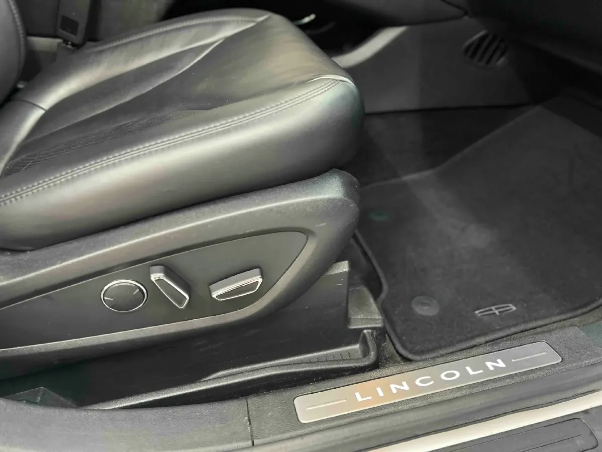 2018 Lincoln MKX 2.0T 253HP L4 6AT,autocango,china used car exporter,china ev exporter,chinese used car exporter,chinese used ev exporter