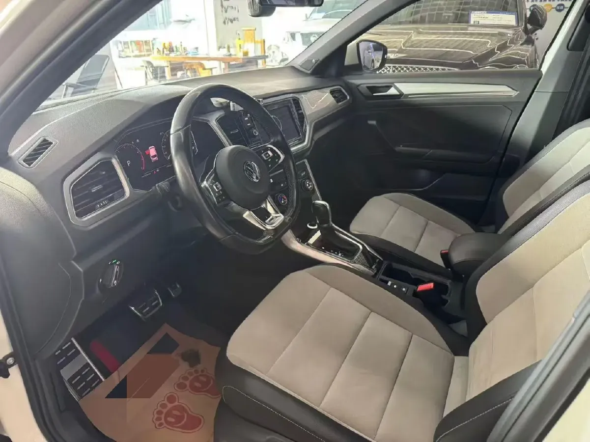 2020 Volkswagen T-Roc 1.4T 150HP L4 7DCT,autocango,china used car exporter,china ev exporter,chinese used car exporter,chinese used ev exporter