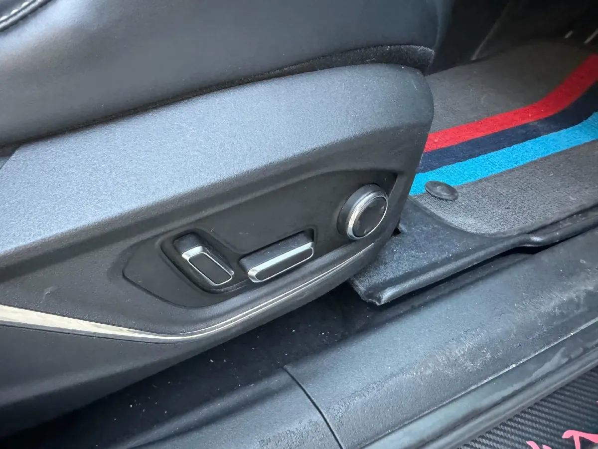 2022 LYNK&CO 03 1.5T 180HP L3 7DCT,autocango,china used car exporter,china ev exporter,chinese used car exporter,chinese used ev exporter