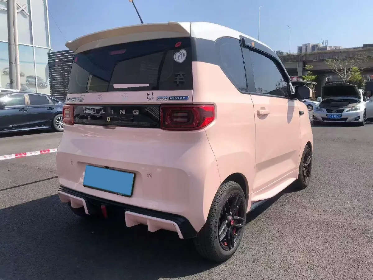 2022 WuLing HongGuang MINI EV BEV 9KWH,autocango,china used car exporter,china ev exporter,chinese used car exporter,chinese used ev exporter