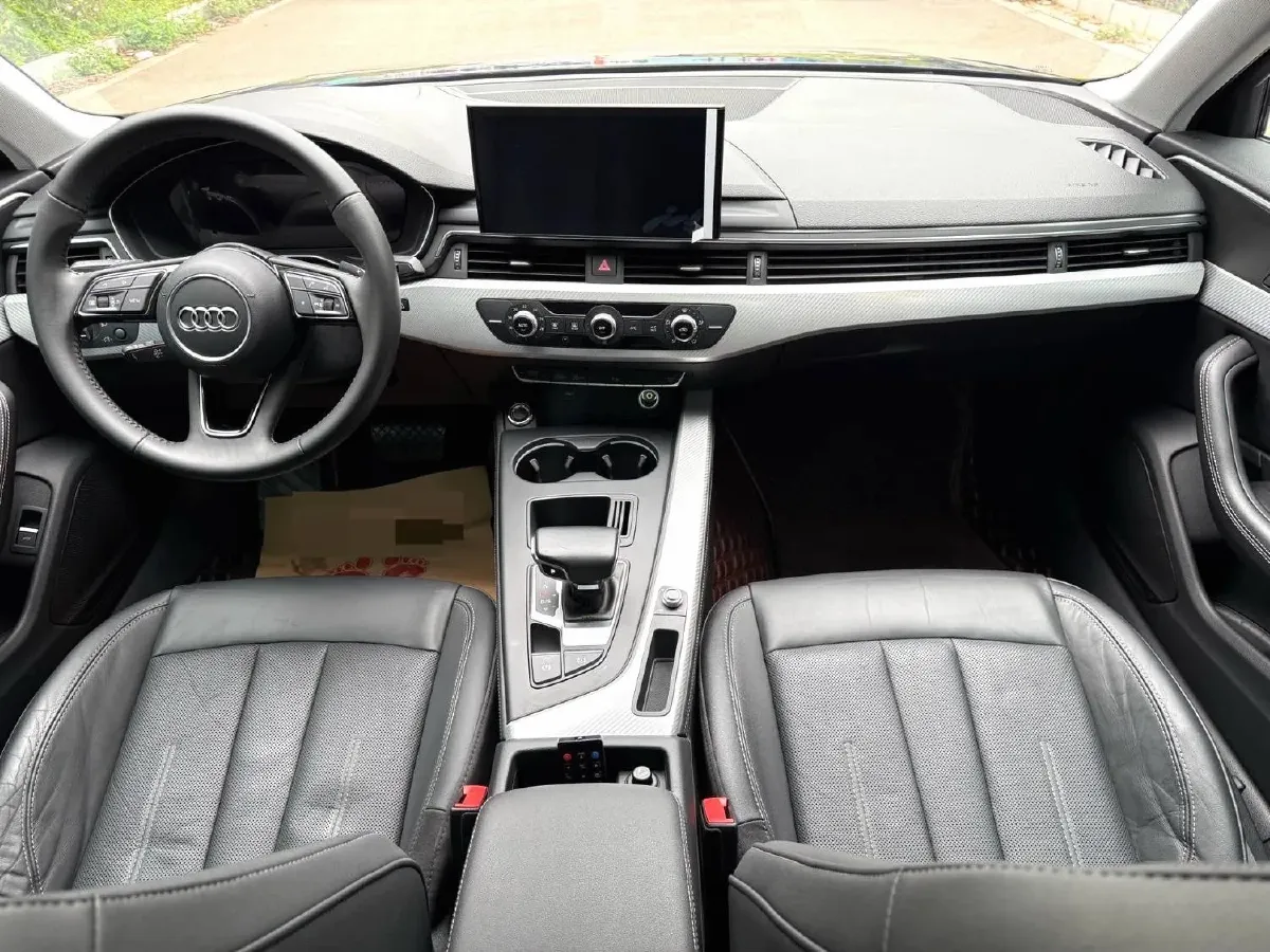 2020 Audi A4L 2.0T 190HP L4 7DCT,autocango,china used car exporter,china ev exporter,chinese used car exporter,chinese used ev exporter