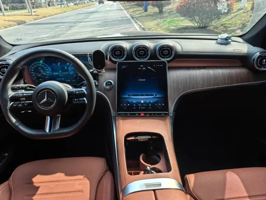 2025 Mercedes-Benz GLC Class 2.0T 258HP L4 9AT,autocango,china used car exporter,china ev exporter,chinese used car exporter,chinese used ev exporter