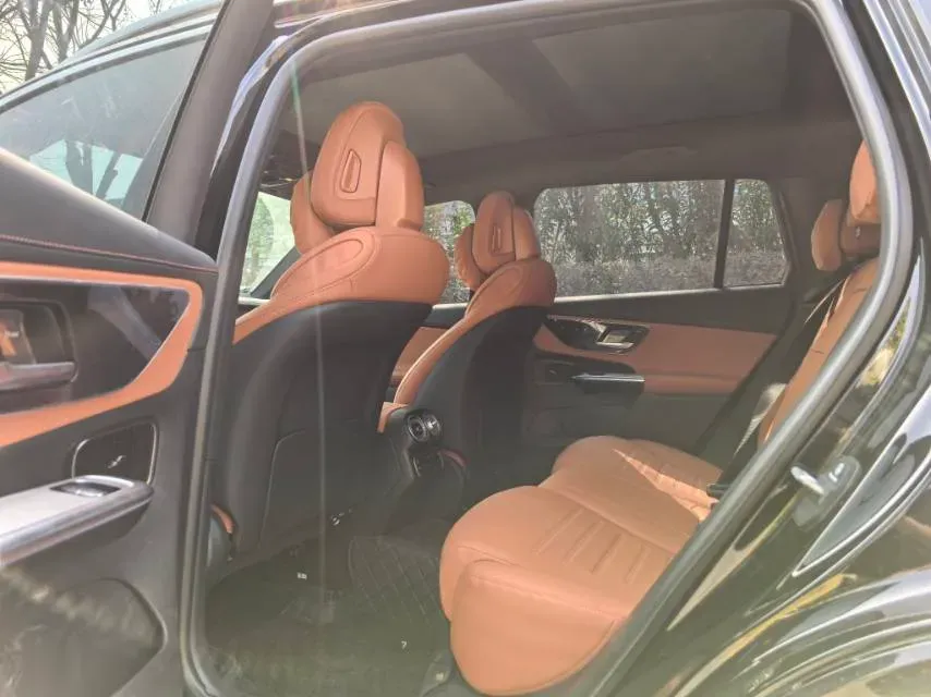 2025 Mercedes-Benz GLC Class 2.0T 258HP L4 9AT,autocango,china used car exporter,china ev exporter,chinese used car exporter,chinese used ev exporter