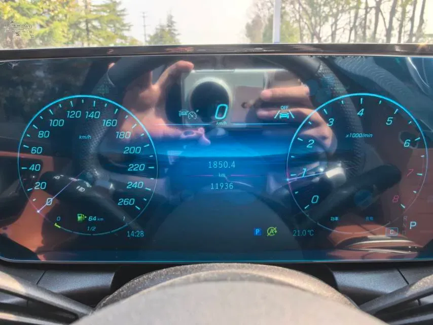 2025 Mercedes-Benz GLC Class 2.0T 258HP L4 9AT,autocango,china used car exporter,china ev exporter,chinese used car exporter,chinese used ev exporter