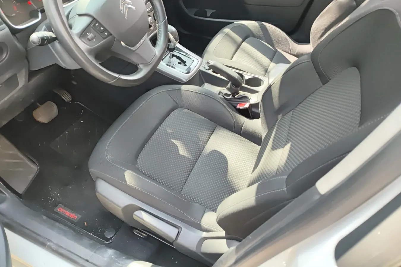 2018 Citroen C4 C-Quatre 1.2T 136HP L3 6AT,autocango,china used car exporter,china ev exporter,chinese used car exporter,chinese used ev exporter