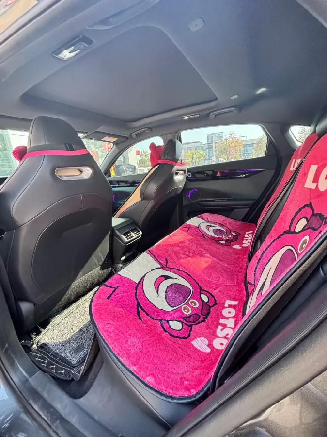 2024 ChangAn UNI-V iDD 1.5L 110HP L4 E-CVT PHEV 18.99KWH,autocango,china used car exporter,china ev exporter,chinese used car exporter,chinese used ev exporter