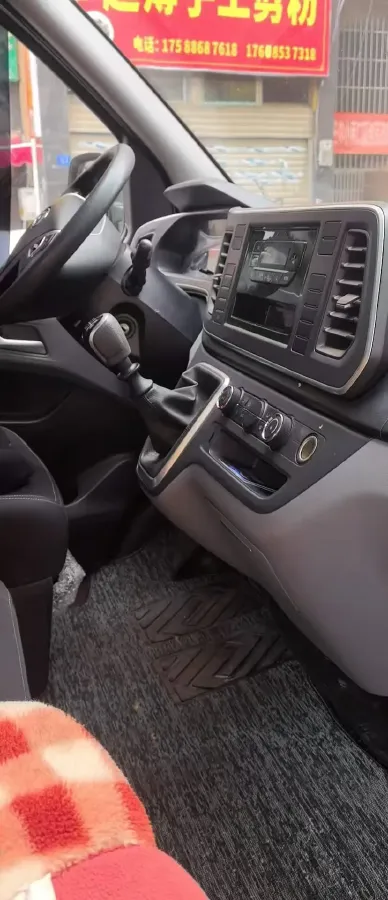 2024 MAXUS XinTu V80 2.0T 147HP L4 6MT,autocango,china used car exporter,china ev exporter,chinese used car exporter,chinese used ev exporter