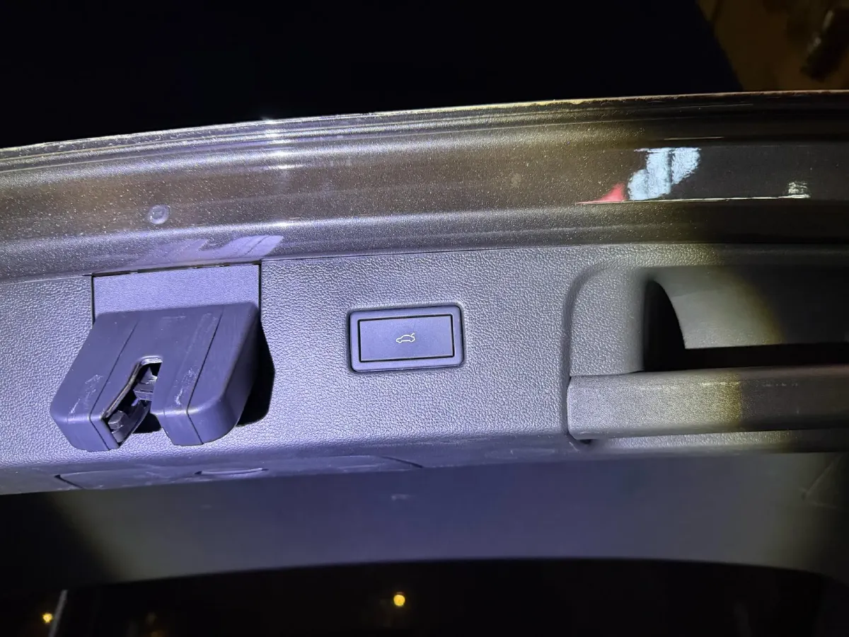 2026 Volkswagen Tayron 2.0T 186HP L4 7DCT,autocango,china used car exporter,china ev exporter,chinese used car exporter,chinese used ev exporter