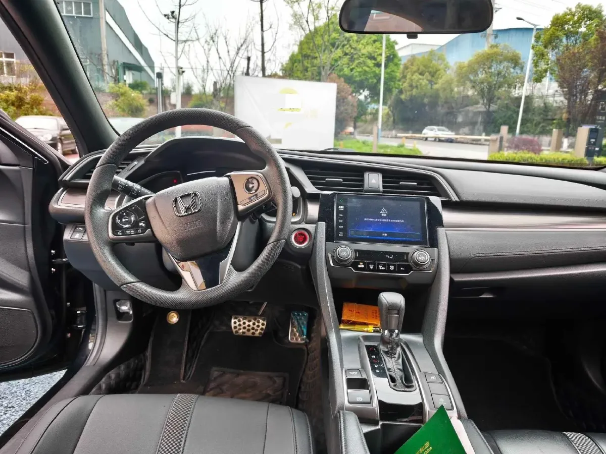 2021 Honda Civic 1.5T 177HP L4 CVT,autocango,china used car exporter,china ev exporter,chinese used car exporter,chinese used ev exporter