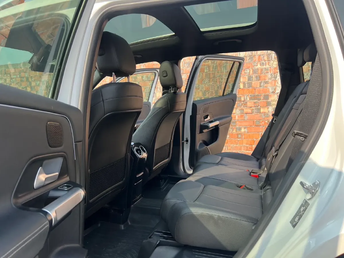 2020 Mercedes-Benz GLB Class 1.3T 163HP L4 7DCT,autocango,china used car exporter,china ev exporter,chinese used car exporter,chinese used ev exporter