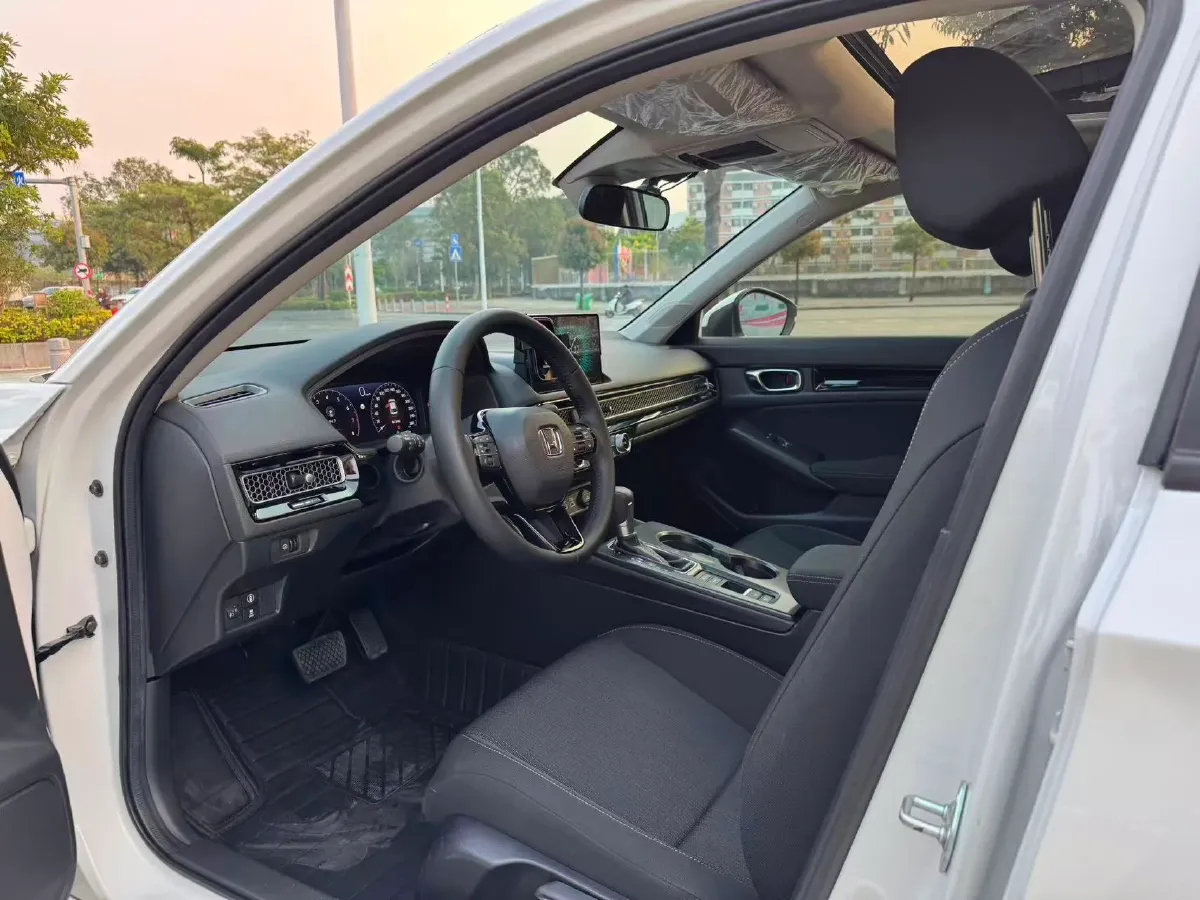 2023 Honda Civic 1.5T 182HP L4 CVT,autocango,china used car exporter,china ev exporter,chinese used car exporter,chinese used ev exporter
