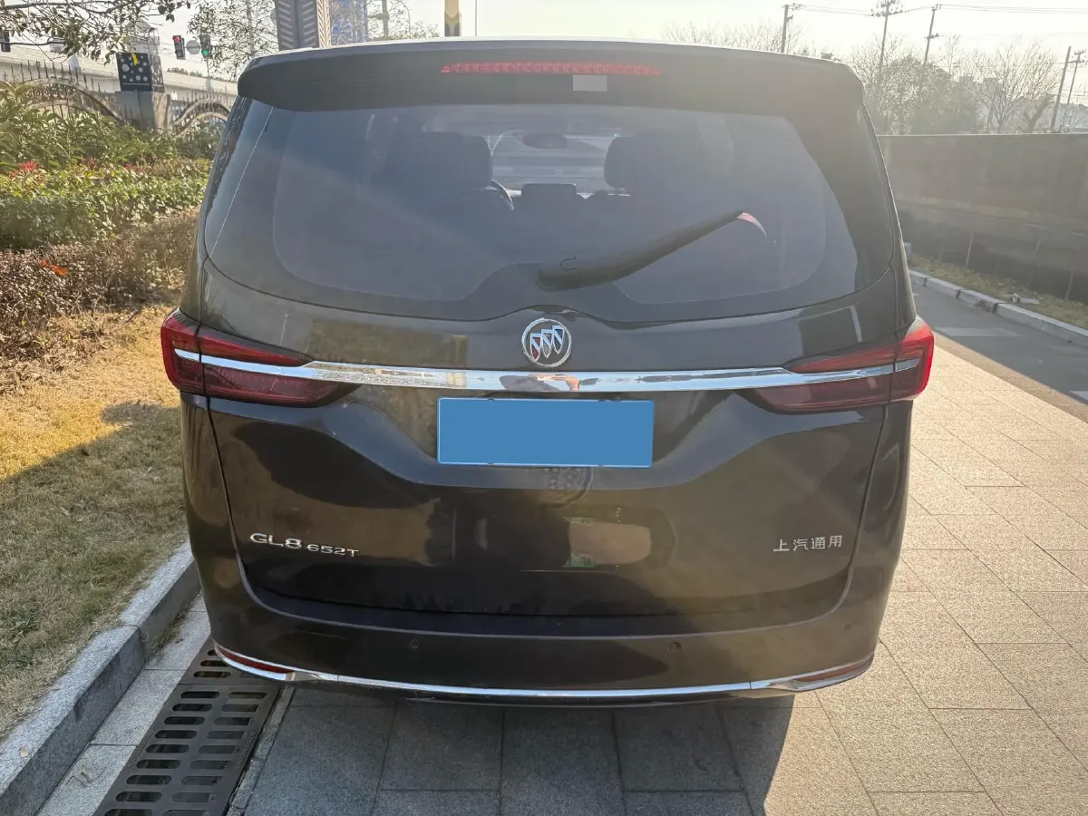 2021 Buick GL8 2.0T 237HP L4 9AT,autocango,china used car exporter,china ev exporter,chinese used car exporter,chinese used ev exporter