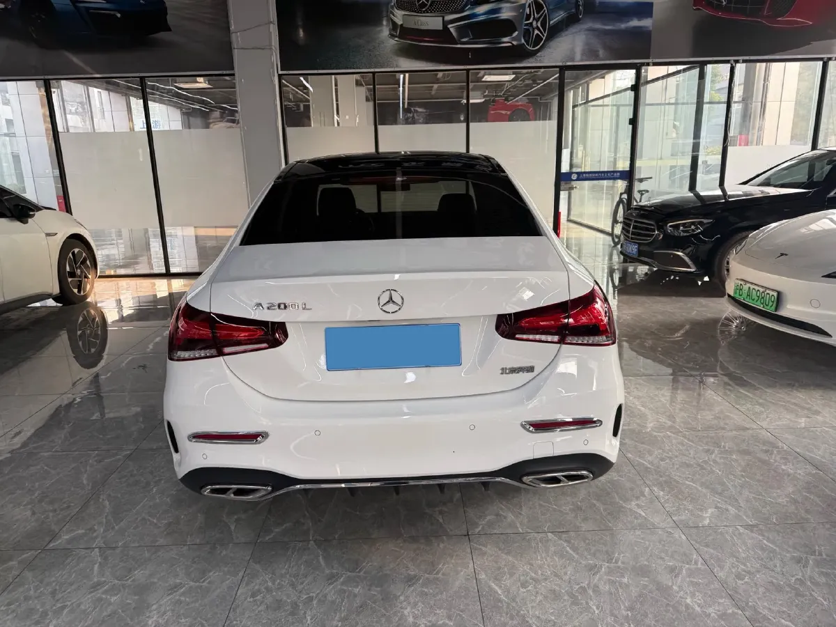 2020 Mercedes-Benz A Class 1.3T 163HP L4 7DCT,autocango,china used car exporter,china ev exporter,chinese used car exporter,chinese used ev exporter