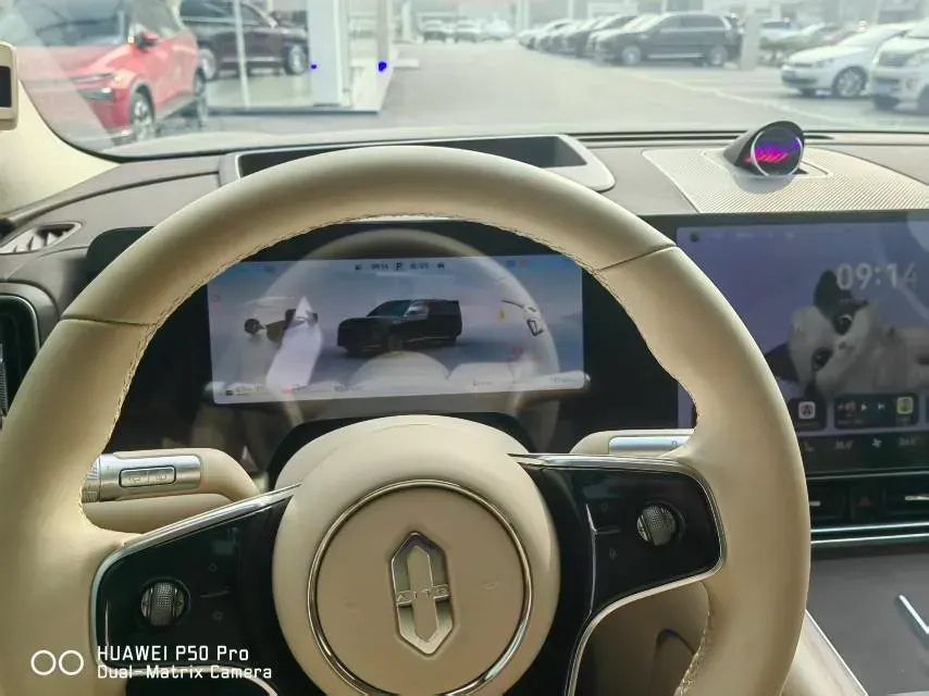 2024 AITO AITO M9 1.5T 152HP L4 REEV 42KWH,autocango,china used car exporter,china ev exporter,chinese used car exporter,chinese used ev exporter