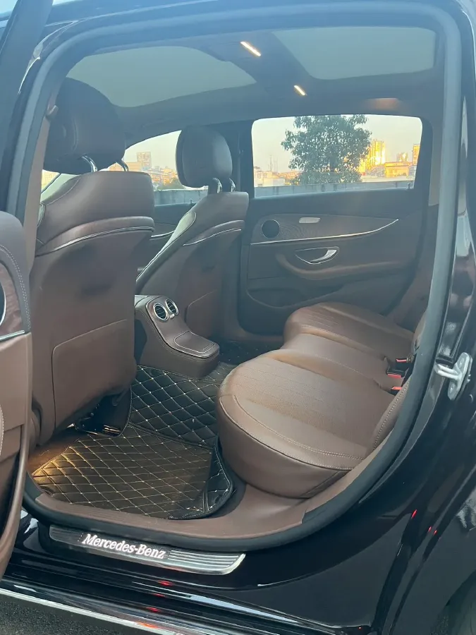 2021 Mercedes-Benz E Class 2.0T 197HP L4 9AT,autocango,china used car exporter,china ev exporter,chinese used car exporter,chinese used ev exporter