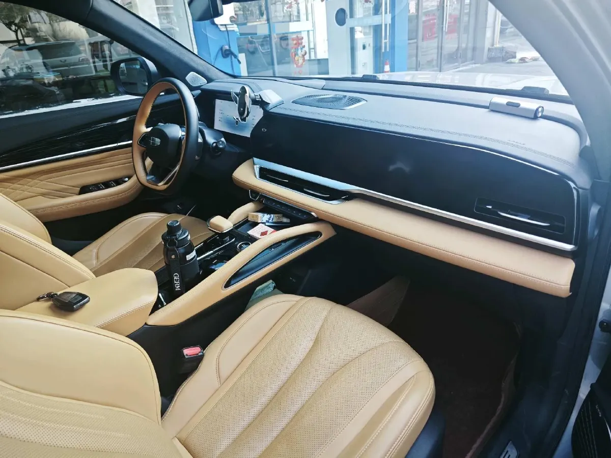 2024 Geely Monjaro 1.5T 163HP L4 3DHT Hybrid,autocango,china used car exporter,china ev exporter,chinese used car exporter,chinese used ev exporter