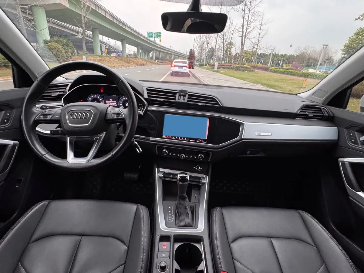 2021 Audi Q3 1.4T 150HP L4 7DCT,autocango,china used car exporter,china ev exporter,chinese used car exporter,chinese used ev exporter