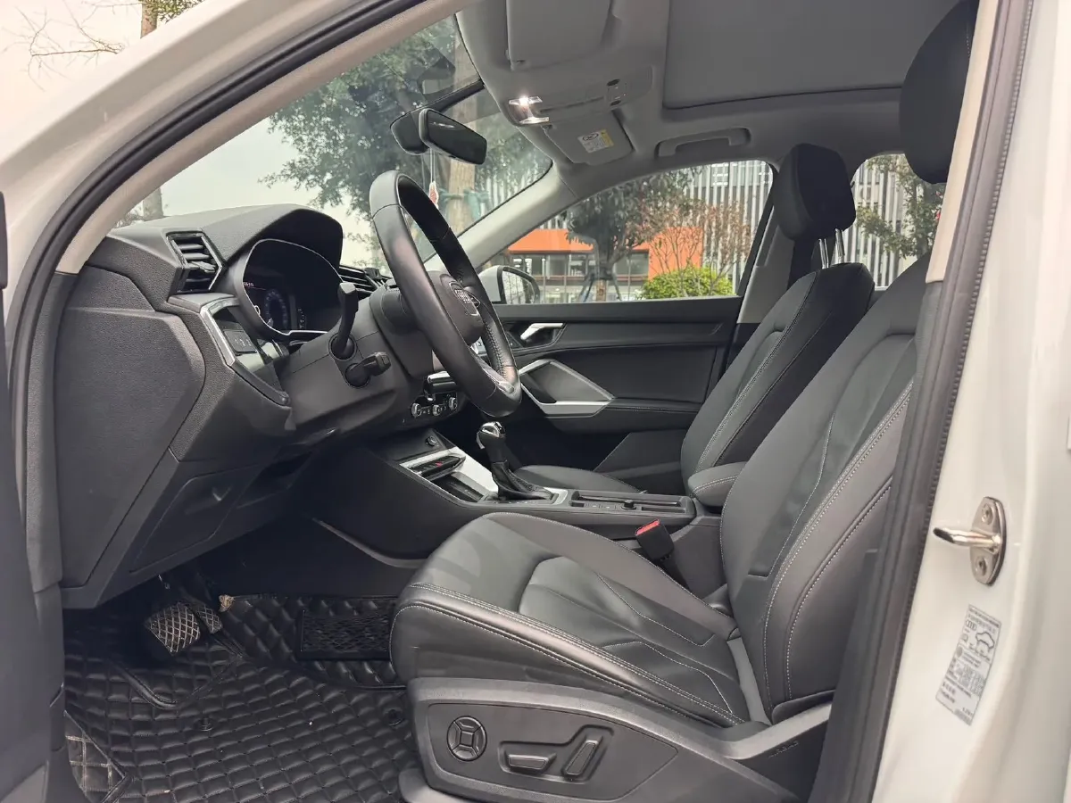 2021 Audi Q3 1.4T 150HP L4 7DCT,autocango,china used car exporter,china ev exporter,chinese used car exporter,chinese used ev exporter