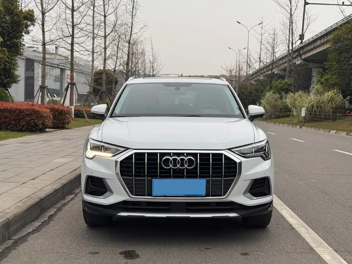 2021 Audi Q3 1.4T 150HP L4 7DCT,autocango,china used car exporter,china ev exporter,chinese used car exporter,chinese used ev exporter