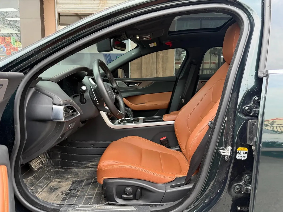 2024 Jaguar XEL 2.0T 250HP L4 8AT,autocango,china used car exporter,china ev exporter,chinese used car exporter,chinese used ev exporter