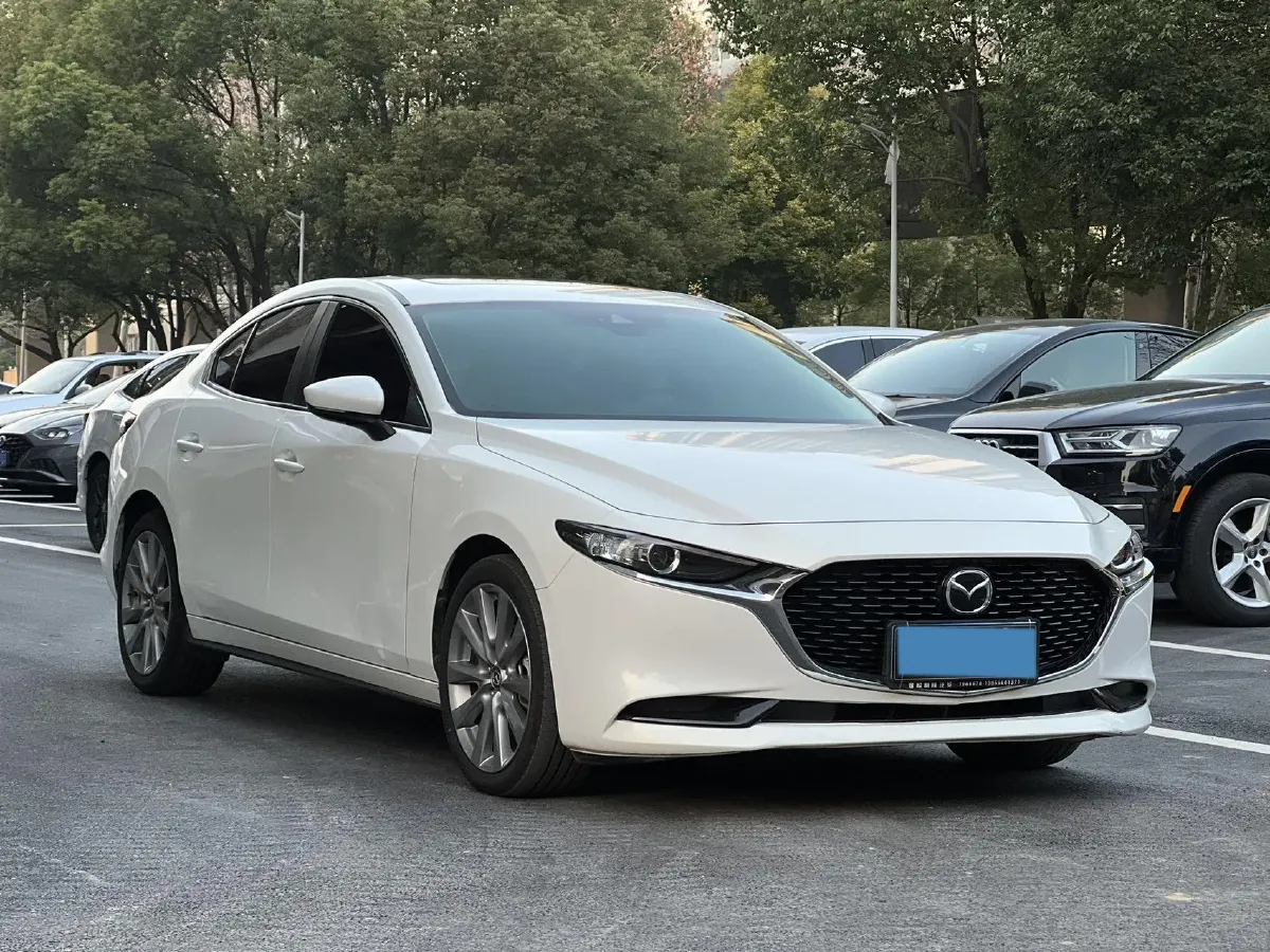 2022 Mazda 3 Axela 2.0L 158HP L4 6AT,autocango,china used car exporter,china ev exporter,chinese used car exporter,chinese used ev exporter