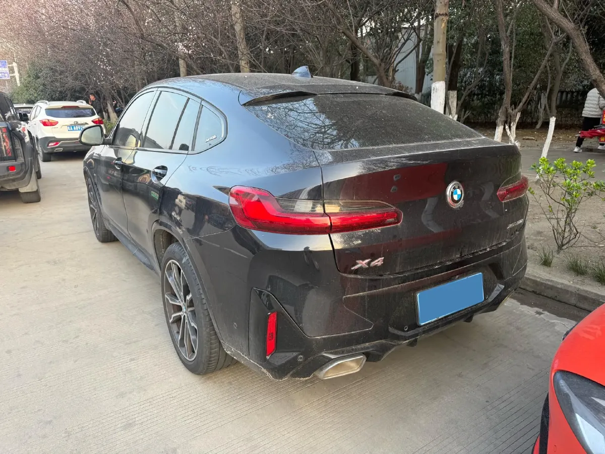 2022 BMW X4 2.0T 245HP L4 8AT,autocango,china used car exporter,china ev exporter,chinese used car exporter,chinese used ev exporter