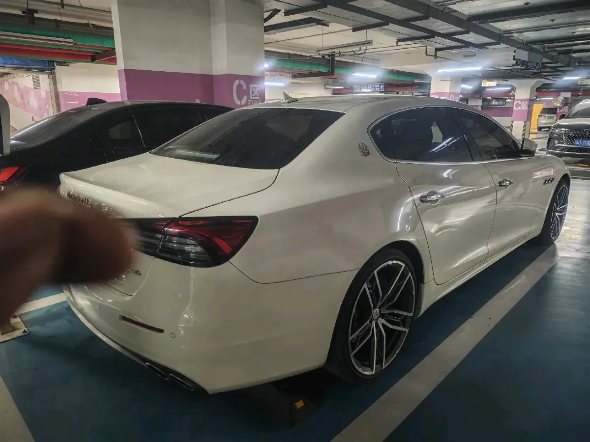 2021 Maserati Quattroporte 3.0T 350HP V6 8AT,autocango,china used car exporter,china ev exporter,chinese used car exporter,chinese used ev exporter