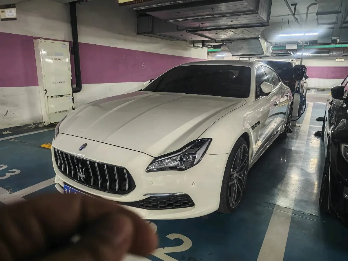 2021 Maserati Quattroporte 3.0T 350HP V6 8AT,autocango,china used car exporter,china ev exporter,chinese used car exporter,chinese used ev exporter