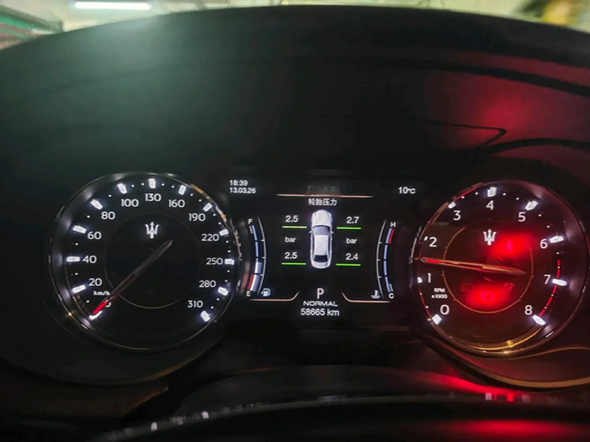 2021 Maserati Quattroporte 3.0T 350HP V6 8AT,autocango,china used car exporter,china ev exporter,chinese used car exporter,chinese used ev exporter