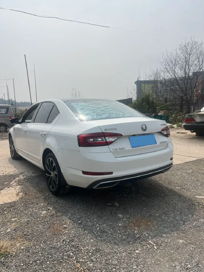 2018 Skoda Octavia 1.4T 150HP L4 7DCT,autocango,china used car exporter,china ev exporter,chinese used car exporter,chinese used ev exporter