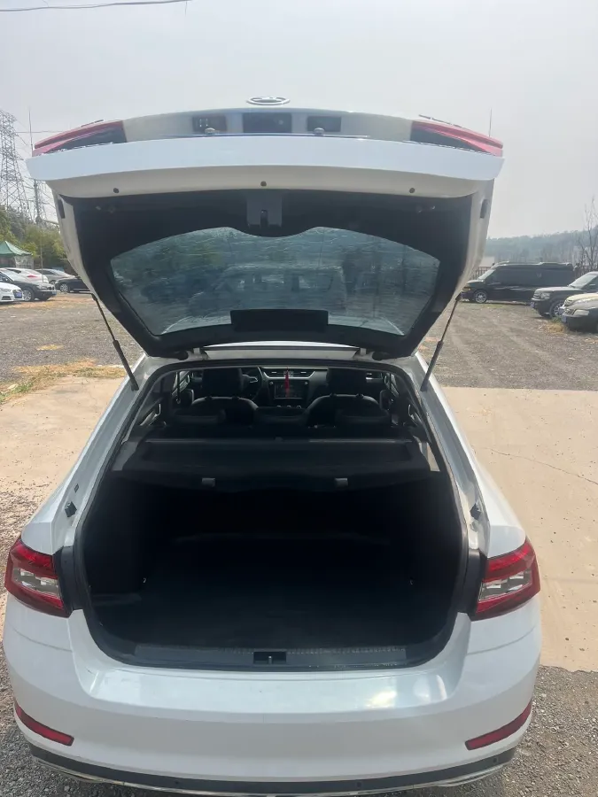 2018 Skoda Octavia 1.4T 150HP L4 7DCT,autocango,china used car exporter,china ev exporter,chinese used car exporter,chinese used ev exporter