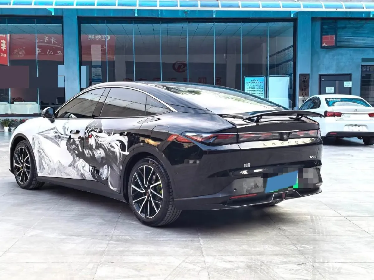 2024 ARCFOX αT5 BEV 79.2KWH,autocango,china used car exporter,china ev exporter,chinese used car exporter,chinese used ev exporter