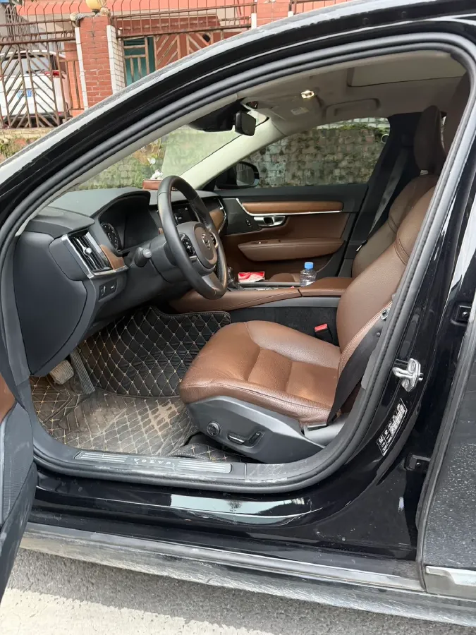 2019 Mercedes-Benz E Class 1.5T 184HP L4 9AT,autocango,china used car exporter,china ev exporter,chinese used car exporter,chinese used ev exporter