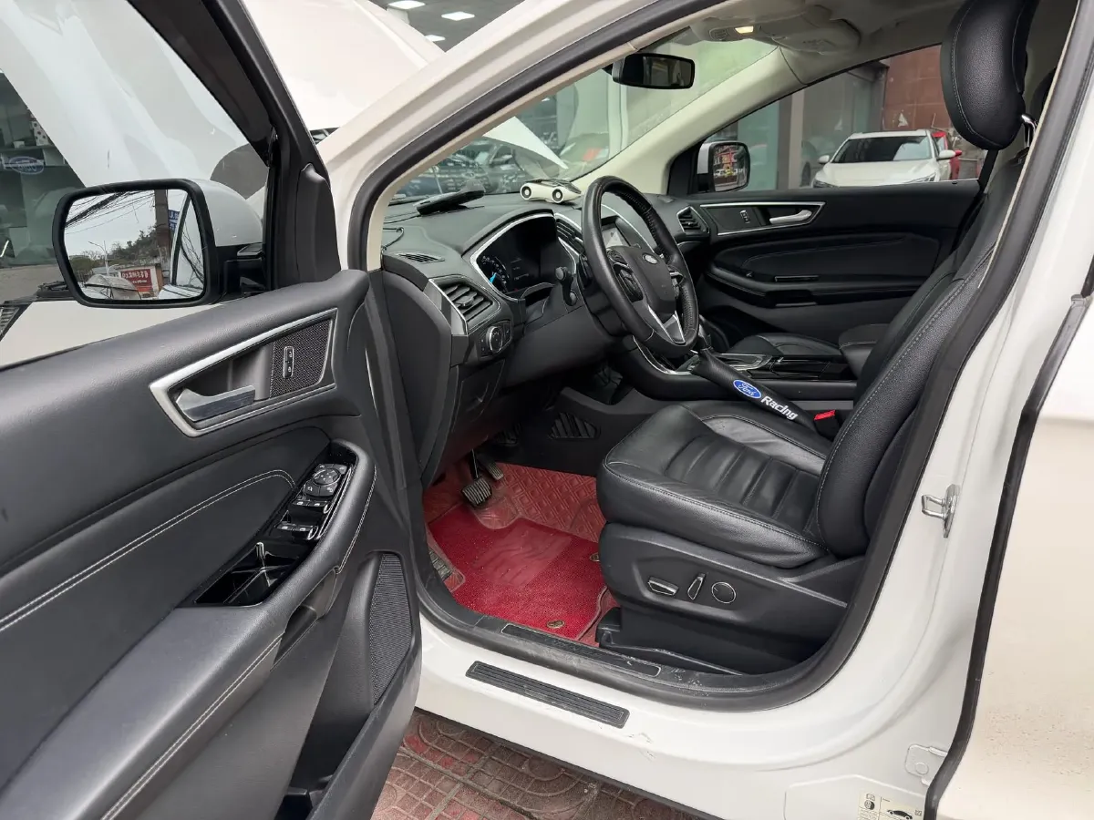 2018 Ford Edge 2.0T 245HP L4 6AT,autocango,china used car exporter,china ev exporter,chinese used car exporter,chinese used ev exporter