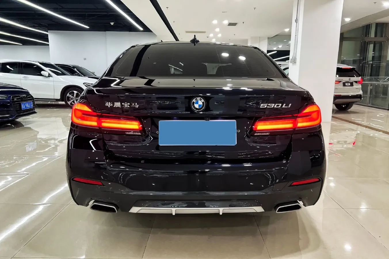 2023 BMW 5 Series 2.0T 245HP L4 8AT,autocango,china used car exporter,china ev exporter,chinese used car exporter,chinese used ev exporter