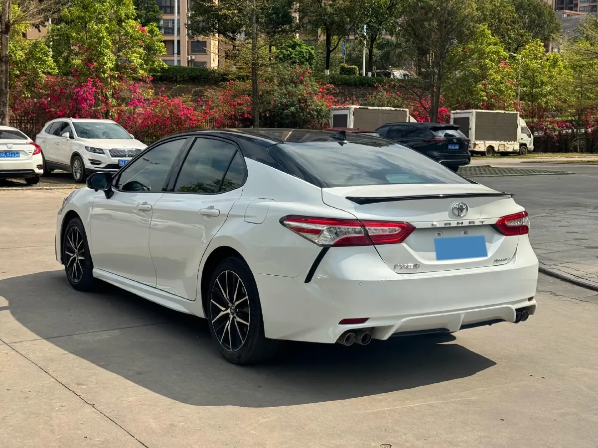 2021 Toyota Camry 2.0L 178HP L4 CVT,autocango,china used car exporter,china ev exporter,chinese used car exporter,chinese used ev exporter